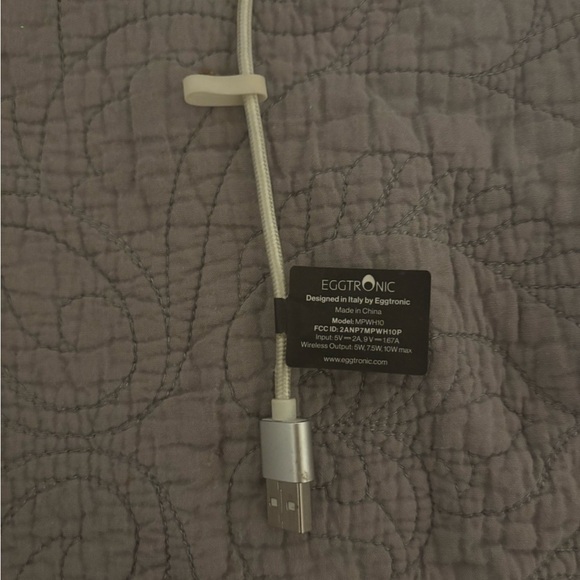 Marble Wireless Charger - Picture 4 of 4